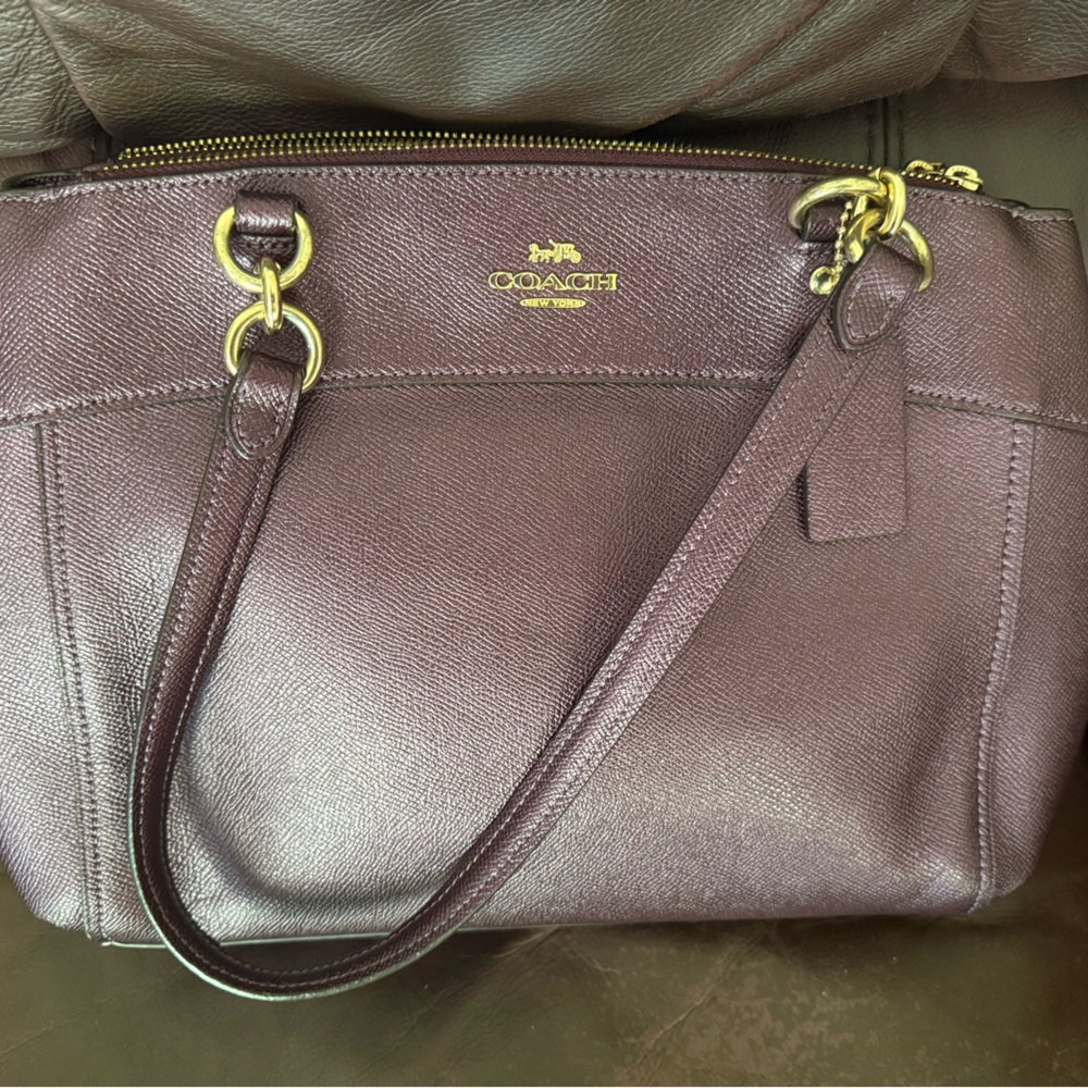 Coach Purple Leather Shoulder Bag with Gold Hardware